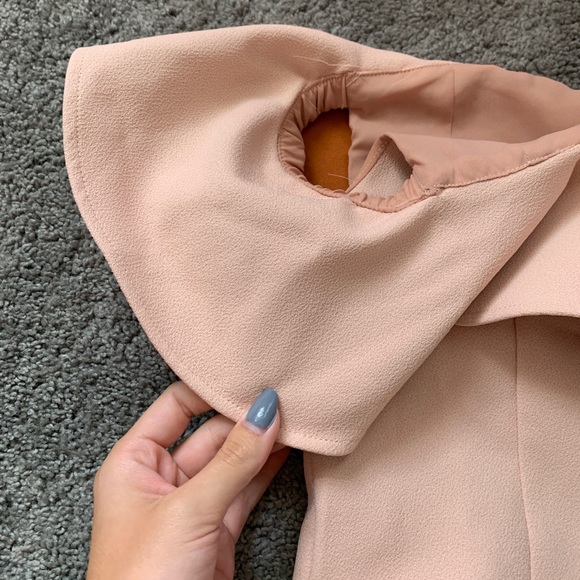 SHEIN Nude Ruffle Scoop Neck Zipper Back Romper - Picture 5 of 5